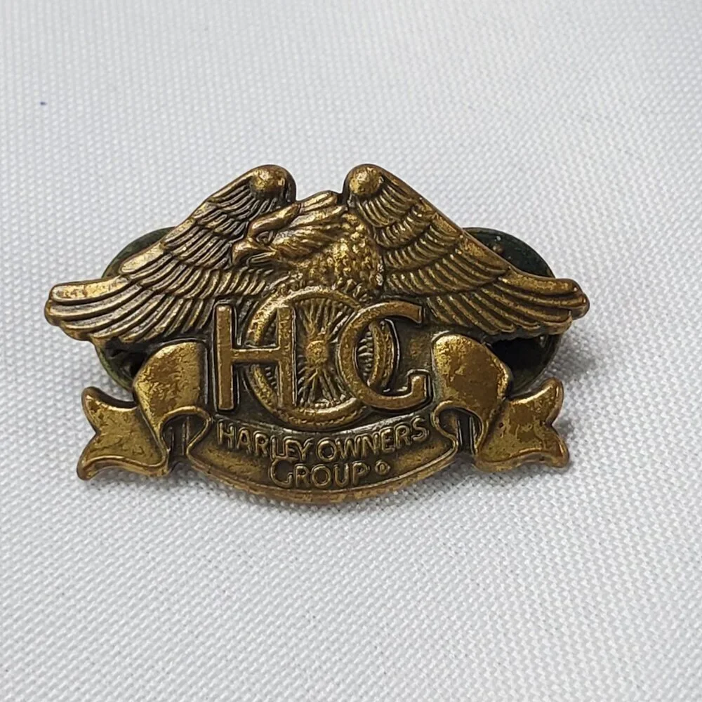 VTG Harley-Davidson H.O.G. 1993 Lapel Pin Brass Double Clutch Back Eagle Logo